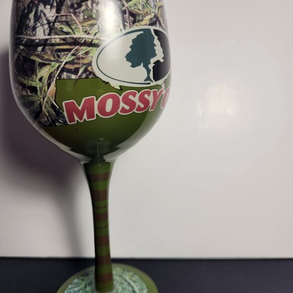 Mossy Oak Wine Glass Camouflage Hunting 14oz Tall Stem Green Man Cave She Shed - Picture 9 of 10